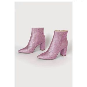 Betsey Johnson Kyla light pink boots 6.5 sequined